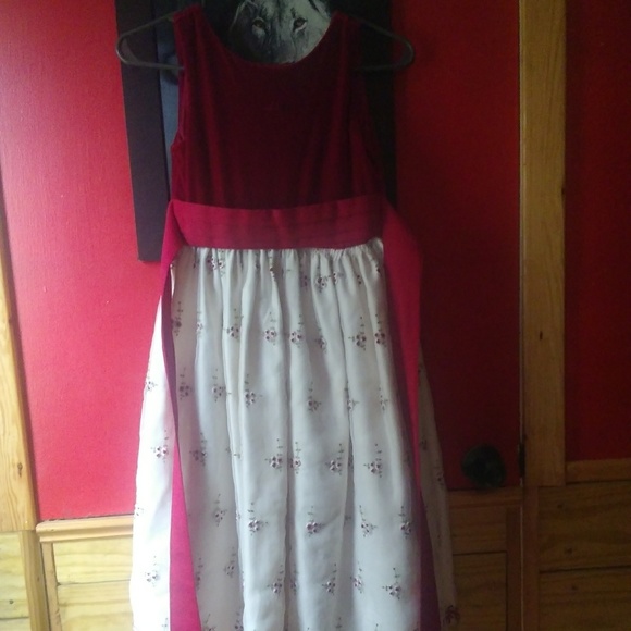 Little girl dresses - Picture 2 of 3